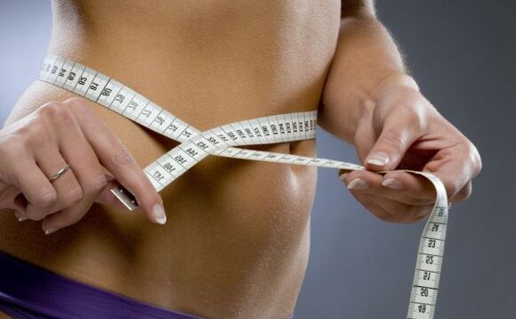 Als u 7 kg in een week bent afgevallen dankzij diëten en oefeningen, kunt u sierlijke vormen bereiken. 
